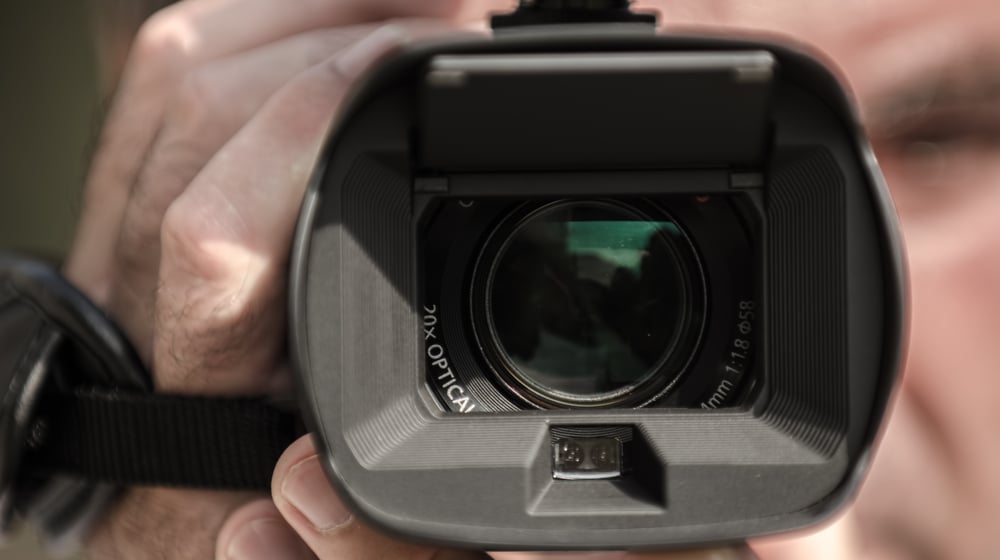 How to Create Professional Video Ads with Zero Knowhow | SBM Global News