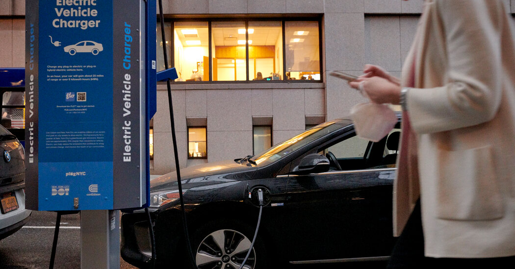 BidenVetoesRepublicanMeasuretoBlockElectricVehicleChargingStationsjpg | SBM Global News