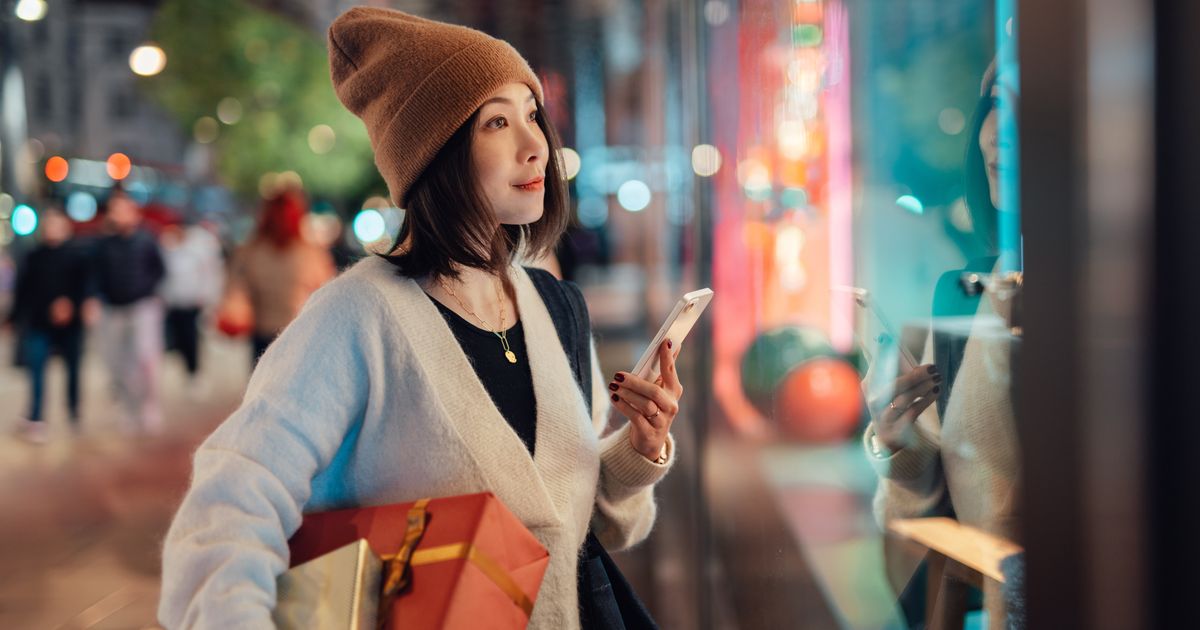 HowToSetFinancialBoundariesAroundTheHolidaysjpeg | SBM Global News