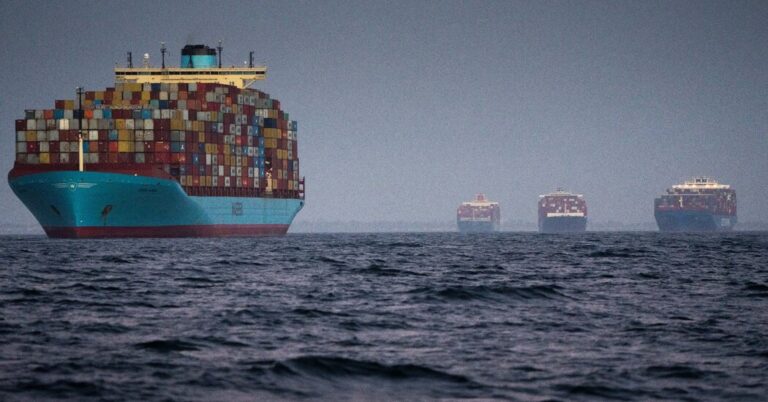 TheFloatingTrafficJamThatFreakedUsAllOutjpg | SBM Global News