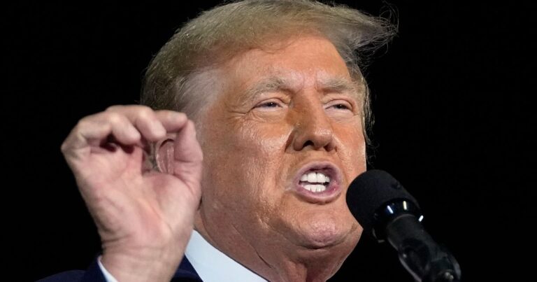 TrumpLiterallyPhonesItInToBlackVoterEventMakesjpeg | SBM Global News