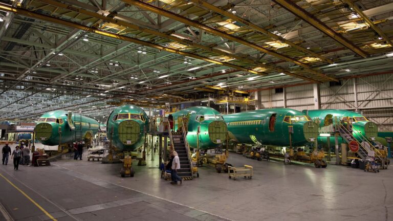 BoeingagreestobuyfuselagemakerSpiritAeroSystemsin47jpeg | SBM Global News