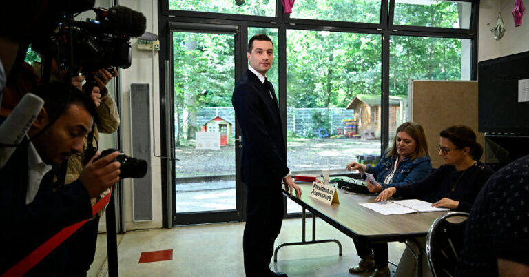 EconomistsWorryAboutFiscalPlansofMacronsRivalsWhattojpg | SBM Global News