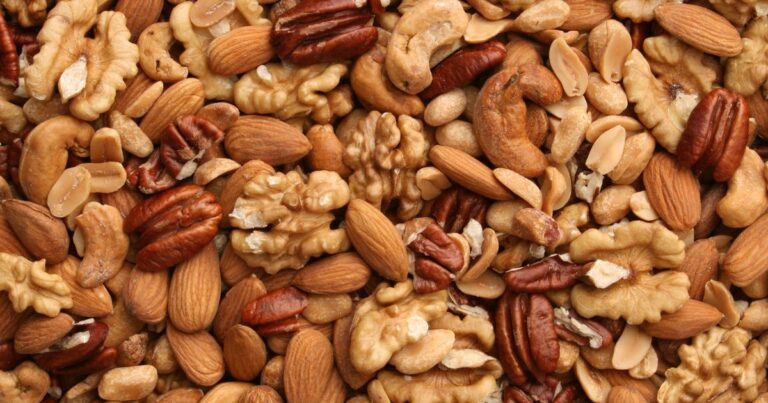 TheBestTypeOfNutsYouShouldSnackOnDependingjpeg | SBM Global News