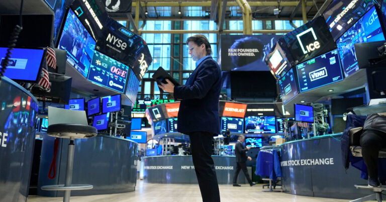 StocksMarketsFallSharplyasInvestorsWorryAboutChinasAIjpg | SBM Global News
