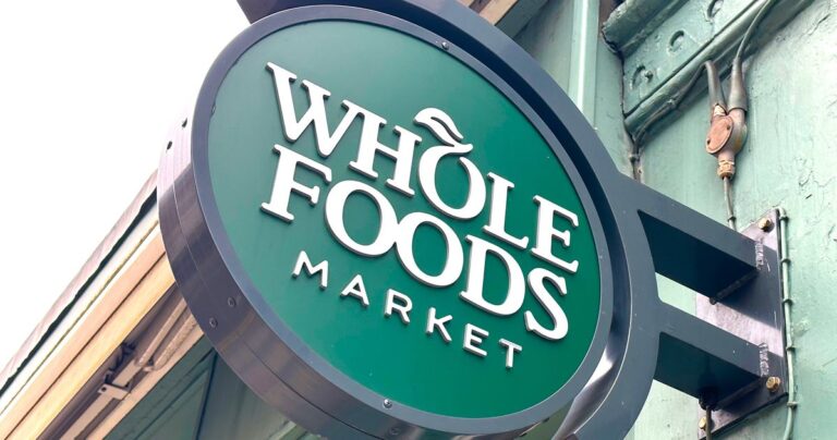 WholeFoodsWorkersFormChainsFirstUnionjpeg | SBM Global News