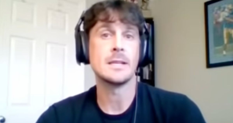 ExNFLPlayerWhoProtestedTrumpDoublesDownOnVeryClearpng | SBM Global News