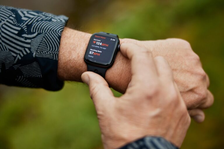 ApplereportedlyrevampingHealthapptoaddanAIcoachjpg | SBM Global News