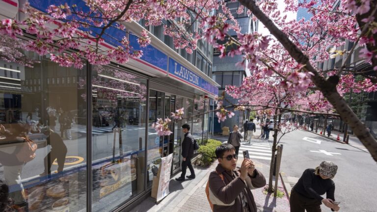 HowastrongeryenmayimpactTokyosboomingtourismindustryjpeg | SBM Global News