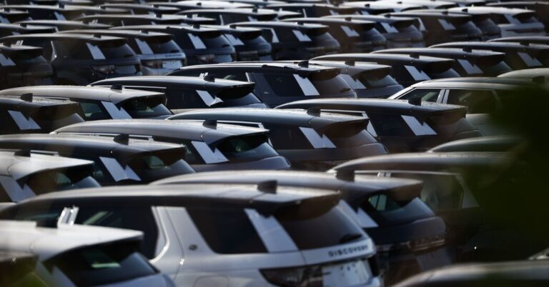 BritishCarmakerJaguarLandRoverPausesShipmentstoUSjpg | SBM Global News