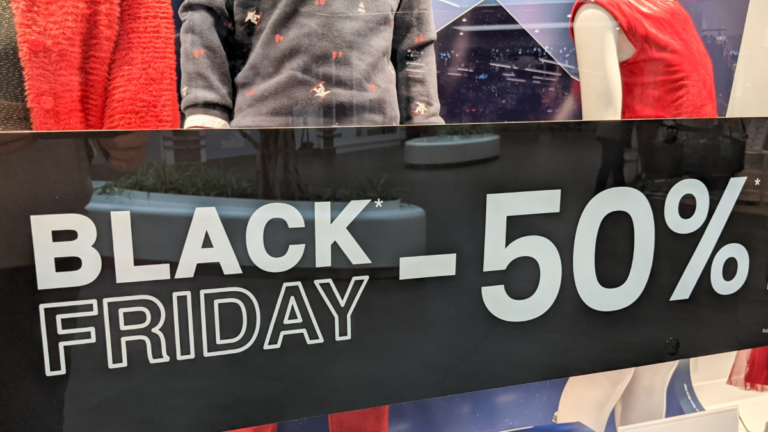 BewareTheseBlackFridayShoppingScamspng | SBM Global News