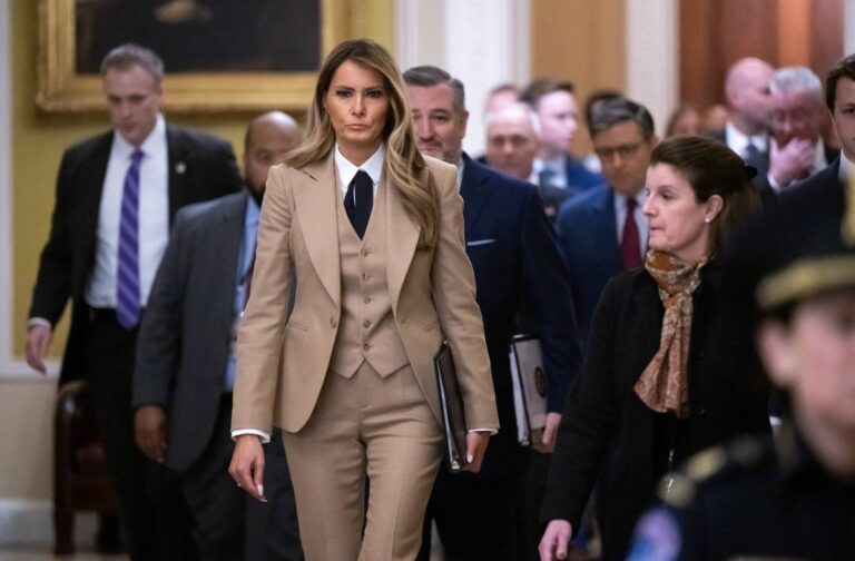 AmazonsMelaniadocumentarystumblesinsecondweekendjpg | SBM Global News