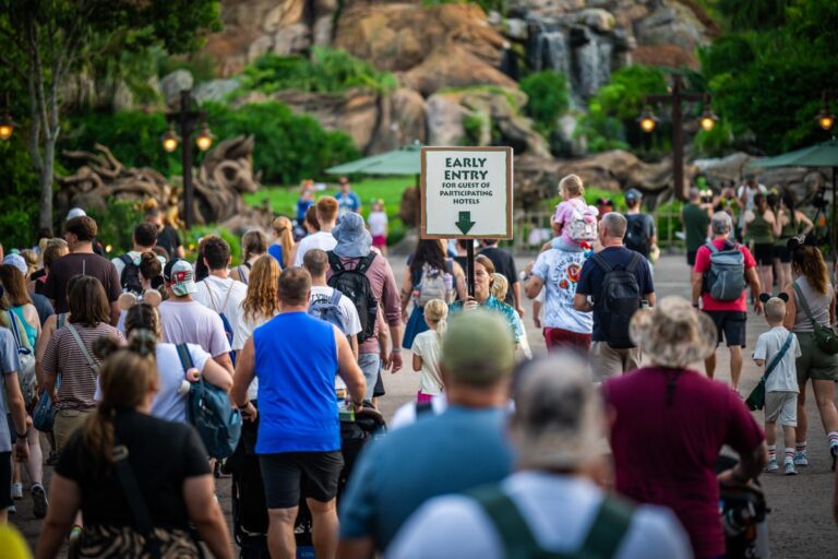 NewAnimalKingdomParkOpeningProcessChangesEarlyEntryCheckpointsjpg | SBM Global News